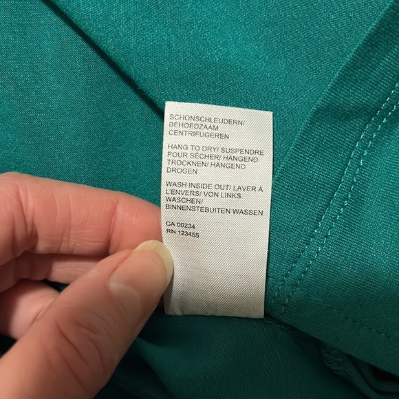 Lord & Taylor Flowy V-neck top - Picture 8 of 8